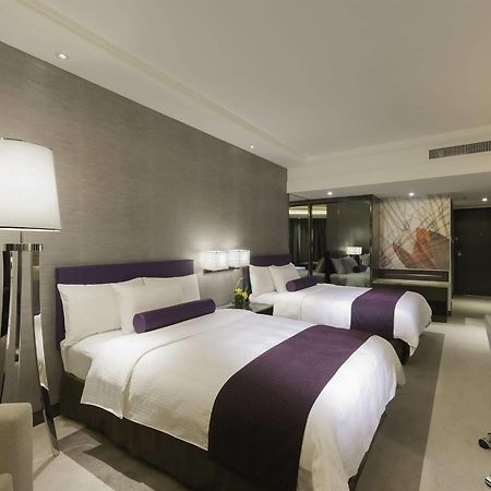 Gateway Hotel, Marco Polo Хонконг Екстериор снимка