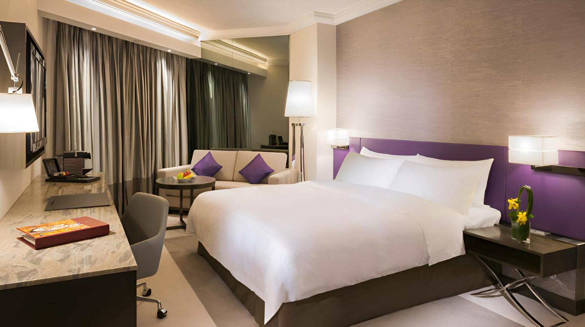 Gateway Hotel, Marco Polo Хонконг Екстериор снимка